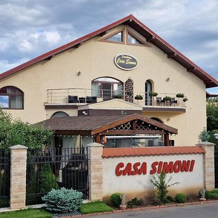 פלוייסטי Pensiunea Casa Simoni מראה חיצוני תמונה